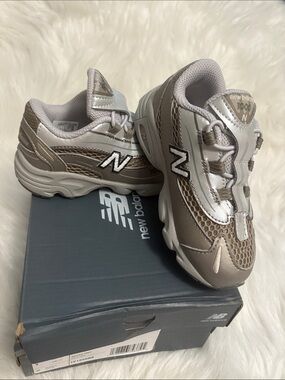 New Balance Kids Metallic Silver & White 1000 Sneaker